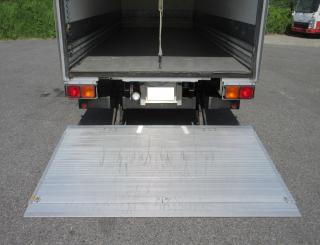 いすゞ バン 中型 平成27年9月 TKGーFRR90S2 19枚目