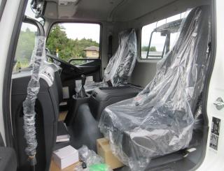 三菱 アームロール 中型 令和7年10月 2KGーFK72F 18枚目