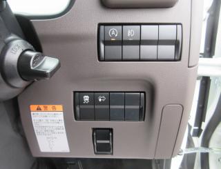 三菱 平ボデー・Wキャブ・シャーシ 小型  2RGーFBAV0 10枚目