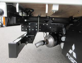 三菱 平ボデー・Wキャブ・シャーシ 小型  2RGーFBAV0 29枚目