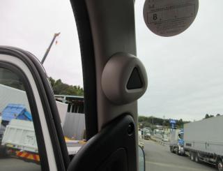 三菱 平ボデー・Wキャブ・シャーシ 小型  2RGーFBAV0 35枚目