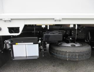 三菱 平ボデー・Wキャブ・シャーシ 小型  2RGーFBAV0 34枚目