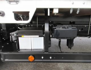 三菱 平ボデー・Wキャブ・シャーシ 小型 令和7年11月 2PGーFEB90 35枚目