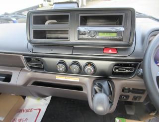 三菱 平ボデー・Wキャブ・シャーシ 小型 令和7年11月 2PGーFEB90 13枚目