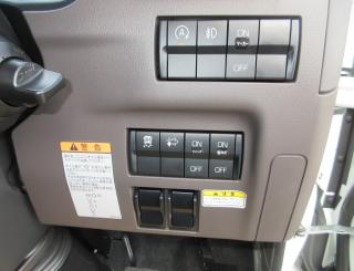 三菱 ウィング 小型 令和7年11月 2PGーFEB80 10枚目