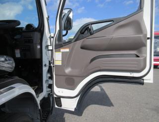 三菱 平ボデー・Wキャブ・シャーシ 小型 令和7年11月 2RGーFBAV0 8枚目