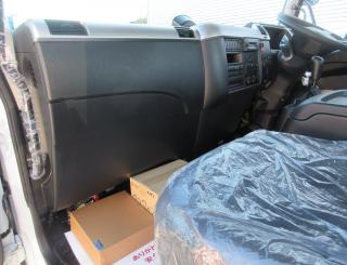 三菱 平ボデー・Wキャブ・シャーシ 中型  2KGーFK65F 18枚目