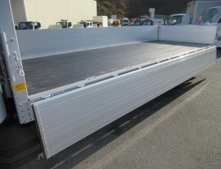 三菱 平ボデー・Wキャブ・シャーシ 中型  2KGーFK65F 25枚目