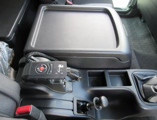 三菱 バン 中型 令和2年9月 2KGーFK65F 13枚目