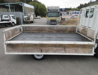 いすゞ 平ボデー・Wキャブ・シャーシ 小型 平成29年6月 TPGーNHR85A 24枚目