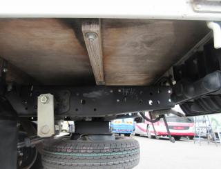 いすゞ 平ボデー・Wキャブ・シャーシ 小型 平成29年6月 TPGーNHR85A 34枚目