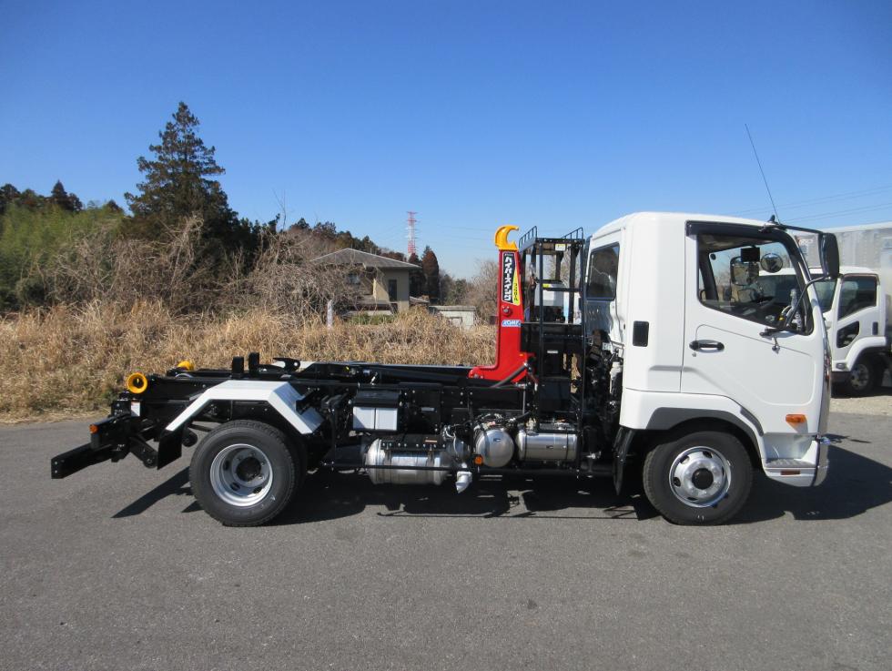 三菱 アームロール 中型 令和7年2月 ◆商談中◆　2KGーFK72F 6枚目