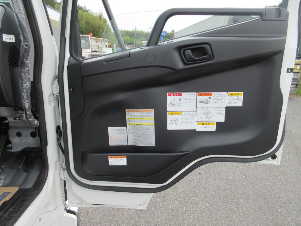 三菱 アームロール 中型 令和7年4月 ◆商談中◆　2KGーFK72F 8枚目