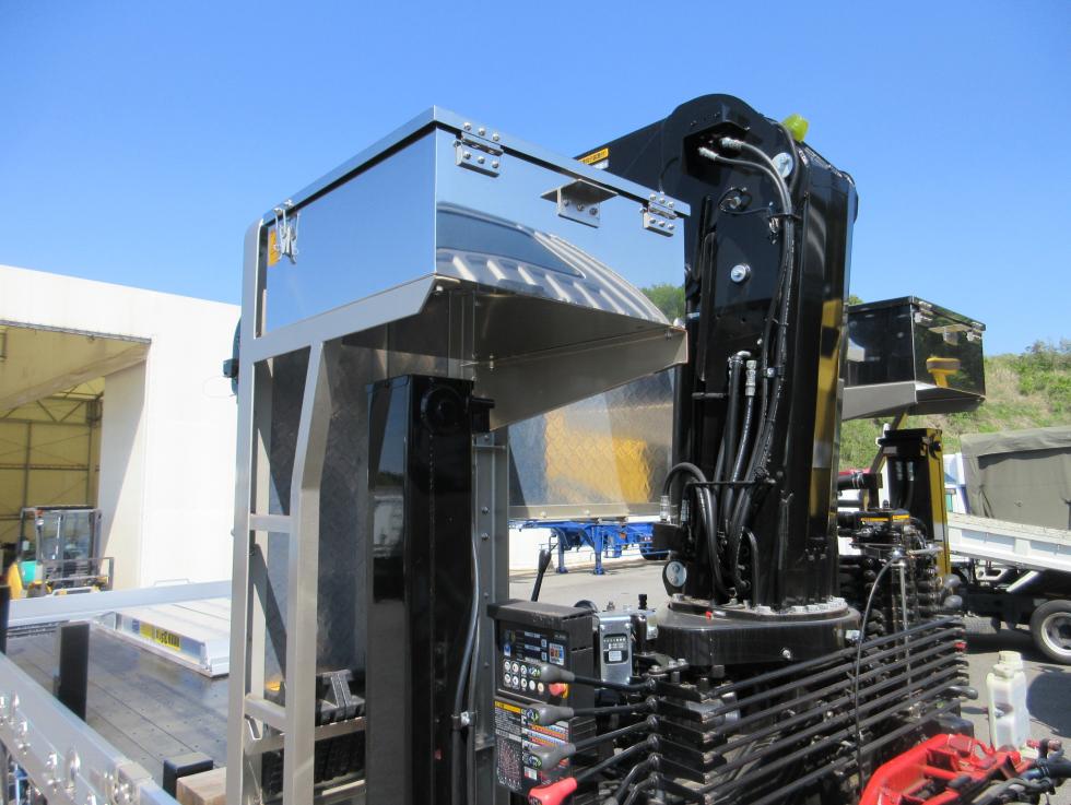 三菱 セルフクレーン・ローダー 増トン  ◆商談中◆　2KGーFK62FZ 46枚目