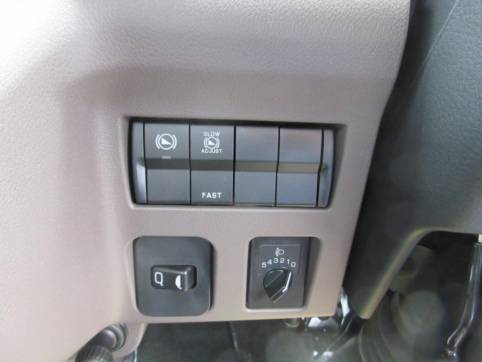 三菱 クレーン付 小型 令和7年4月 ◆商談中◆　2PGーFEB90 14枚目