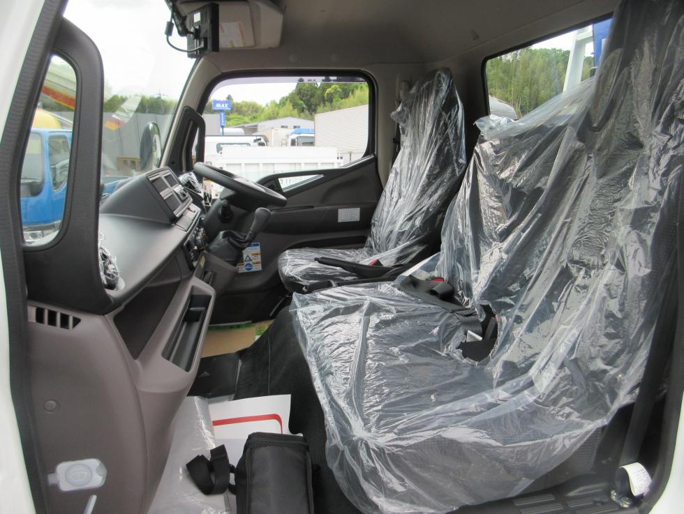 三菱 クレーン付 小型 令和7年4月 ◆商談中◆　2PGーFEB90 17枚目