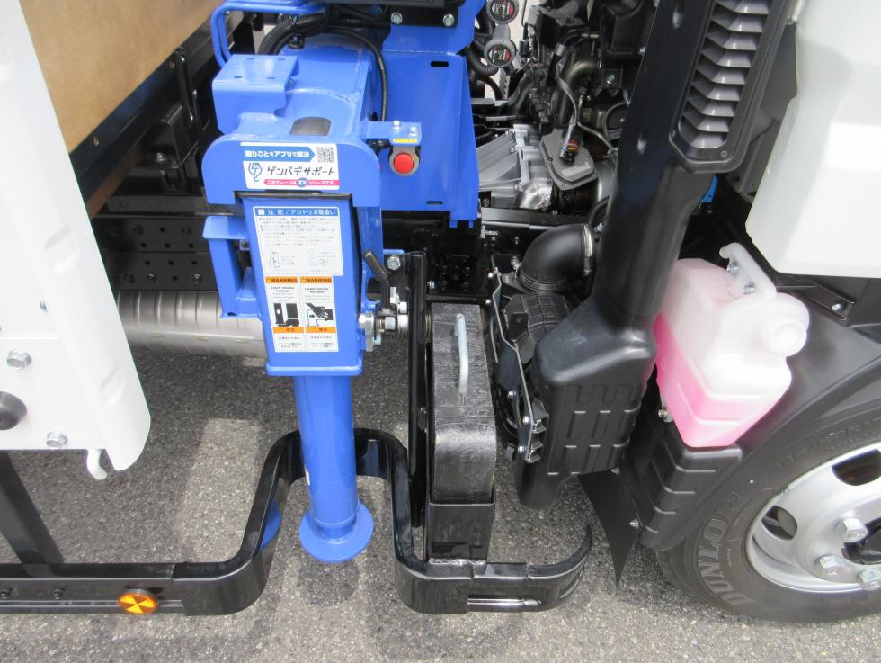 三菱 クレーン付 小型 令和7年4月 ◆商談中◆　2PGーFEB90 22枚目