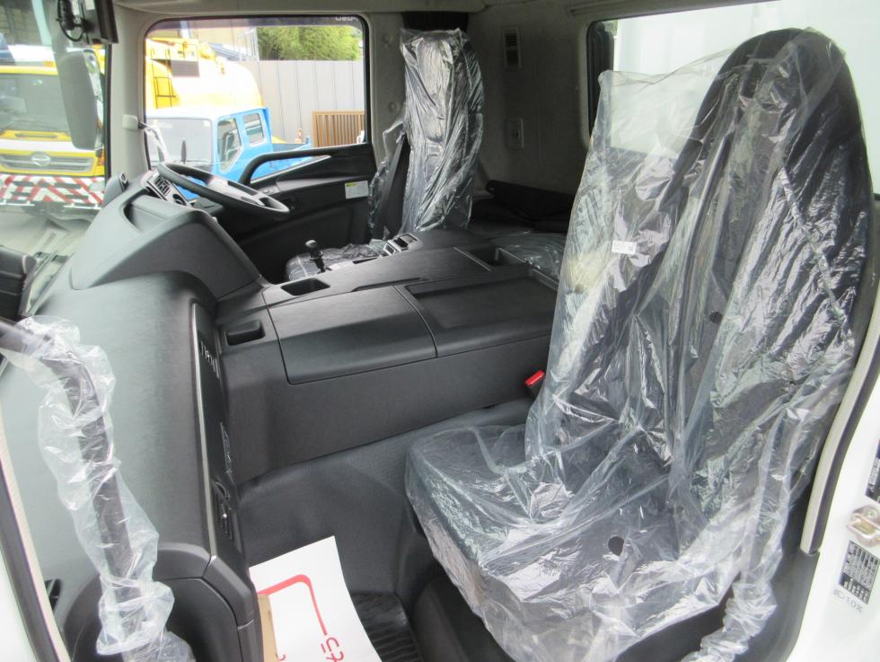 三菱 ダンプ 大型 令和7年5月 2PGーFV70HX 17枚目