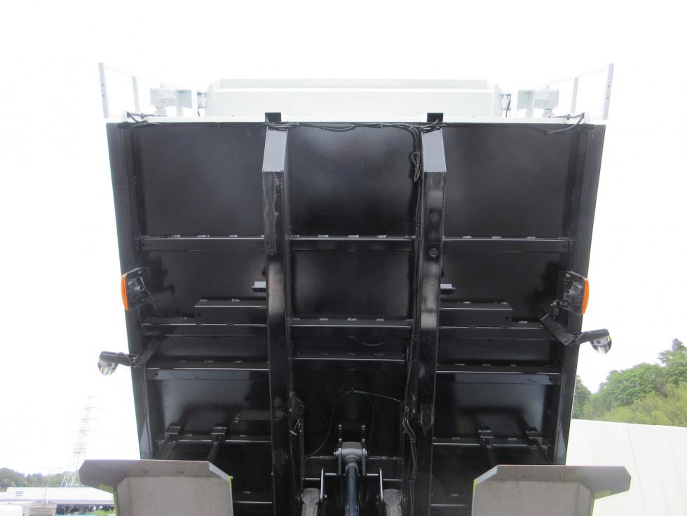 三菱 ダンプ 大型 令和7年5月 2PGーFV80HX 26枚目