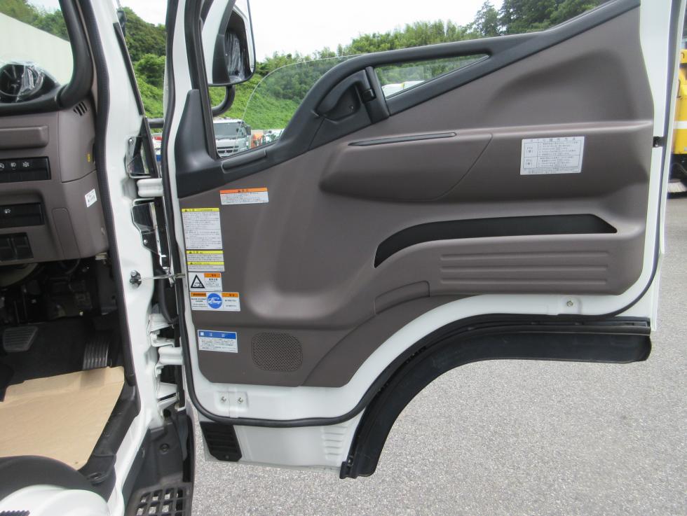 三菱 クレーン付 小型  ◆商談中◆　2PGーFEB90 8枚目