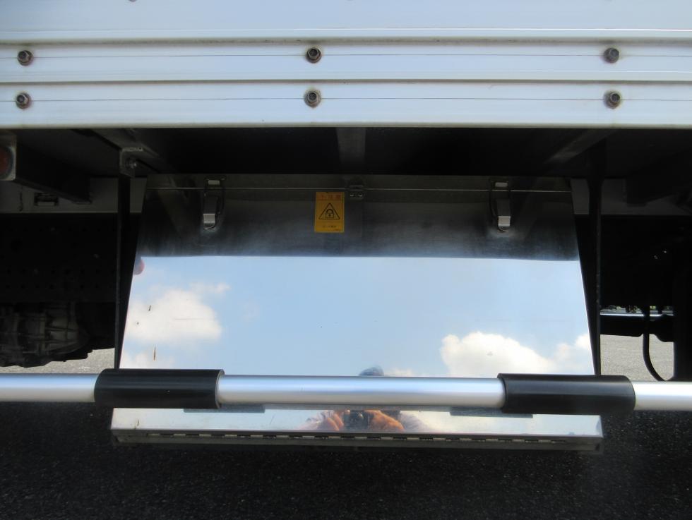 いすゞ バン 中型 平成27年9月 TKGーFRR90S2 37枚目