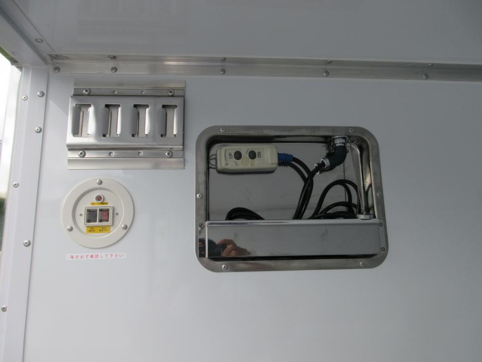 三菱 冷凍・保冷 中型 令和7年7月 2KGーFK72F 25枚目