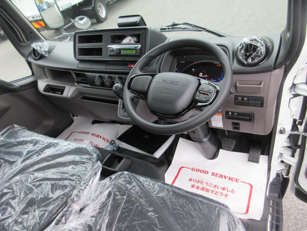 三菱 平ボデー・Wキャブ・シャーシ 小型  2RGーFBAV0 9枚目