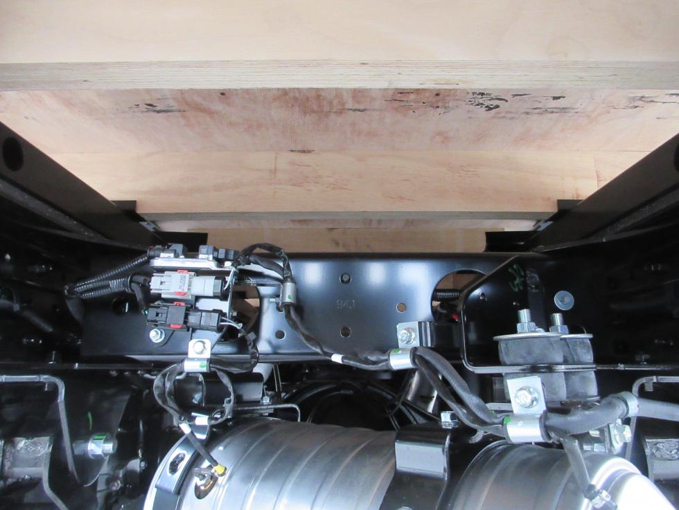 三菱 平ボデー・Wキャブ・シャーシ 小型  2RGーFBAV0 28枚目