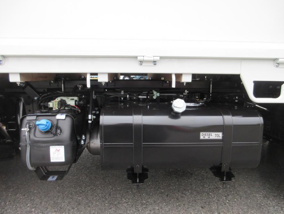 三菱 平ボデー・Wキャブ・シャーシ 小型  2RGーFBAV0 30枚目