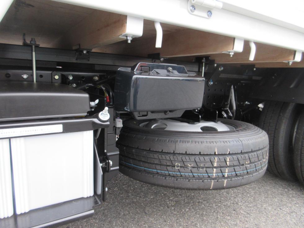 三菱 平ボデー・Wキャブ・シャーシ 小型  2RGーFBAV0 34枚目