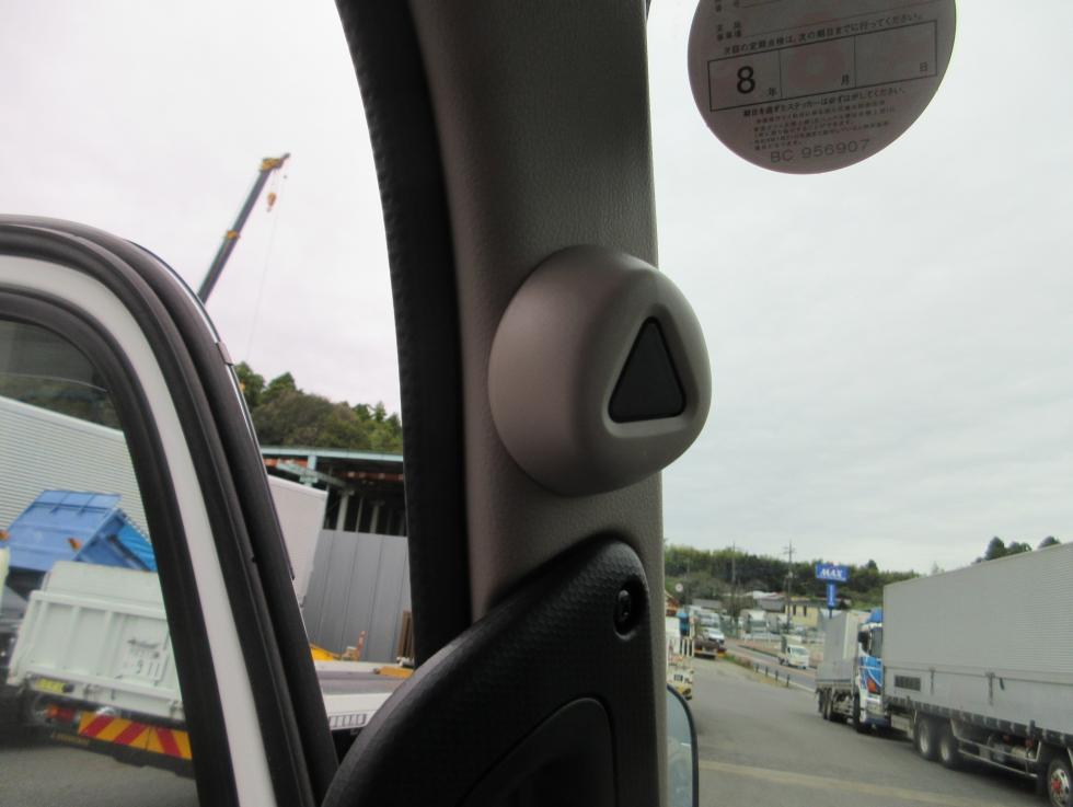 三菱 平ボデー・Wキャブ・シャーシ 小型  2RGーFBAV0 35枚目