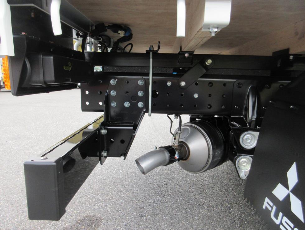 三菱 平ボデー・Wキャブ・シャーシ 小型  2RGーFBAV0 31枚目