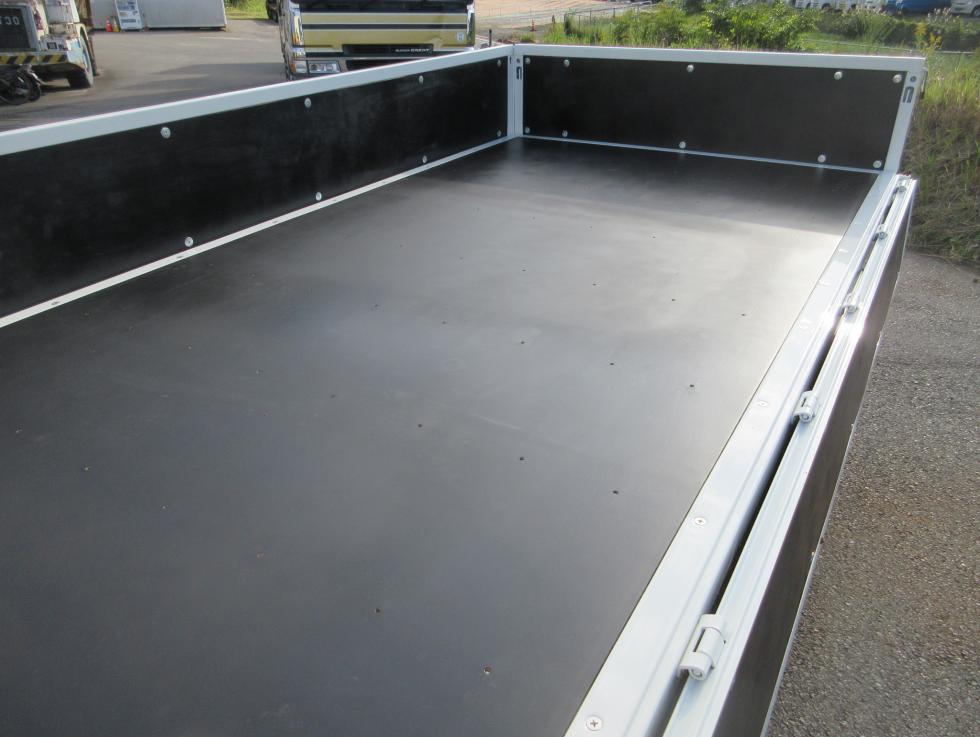 三菱 平ボデー・Wキャブ・シャーシ 小型  2RGーFBAV0 25枚目