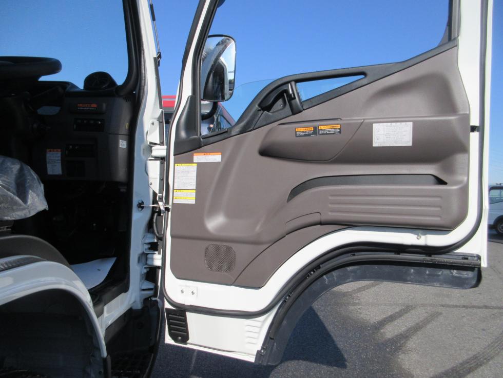 三菱 クレーン付 小型 令和7年11月 2PGーFEB90 8枚目