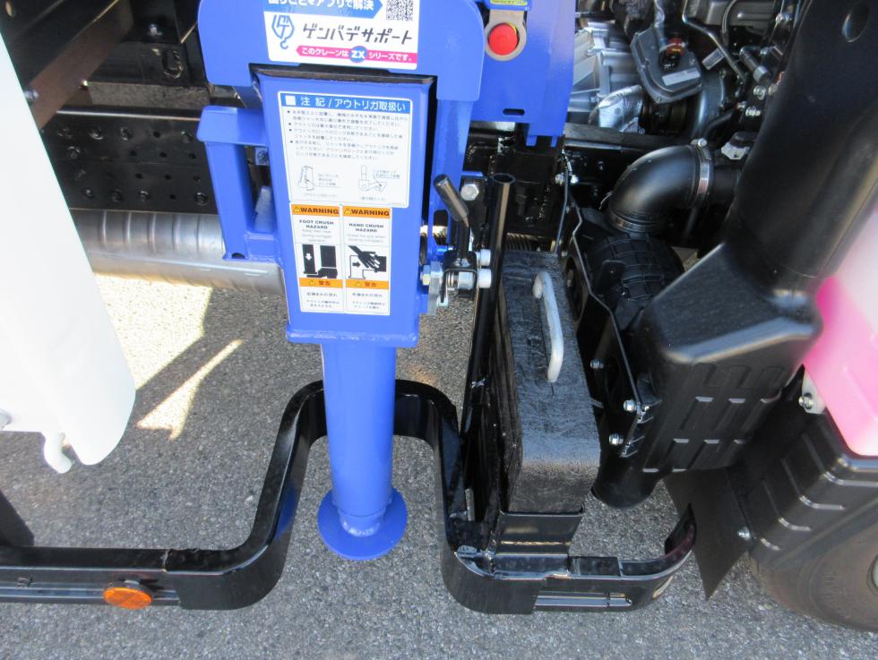 三菱 クレーン付 小型 令和7年11月 2PGーFEB90 32枚目