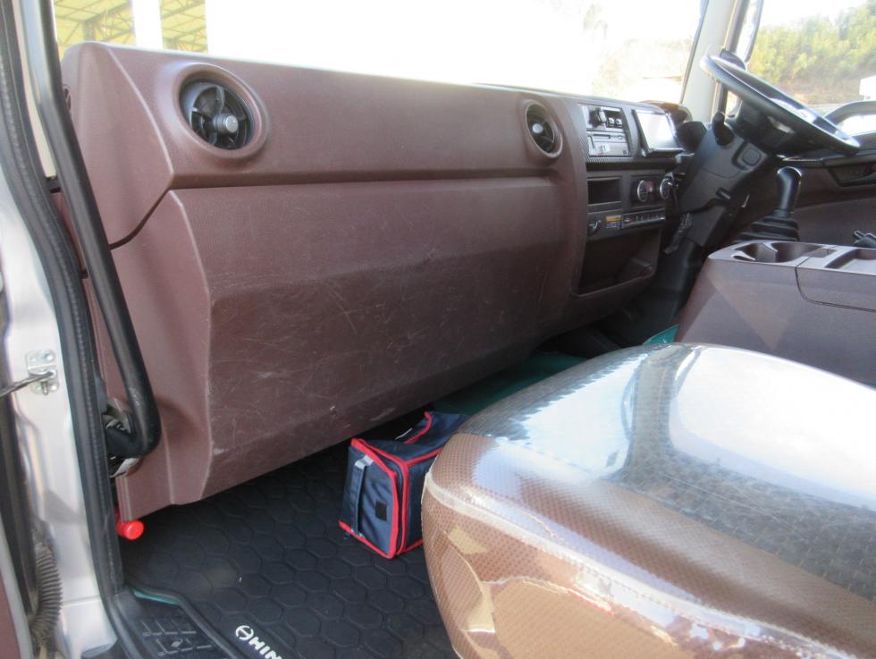 日野 クレーン付 増トン 平成30年5月 2KGーGK2ABA 16枚目