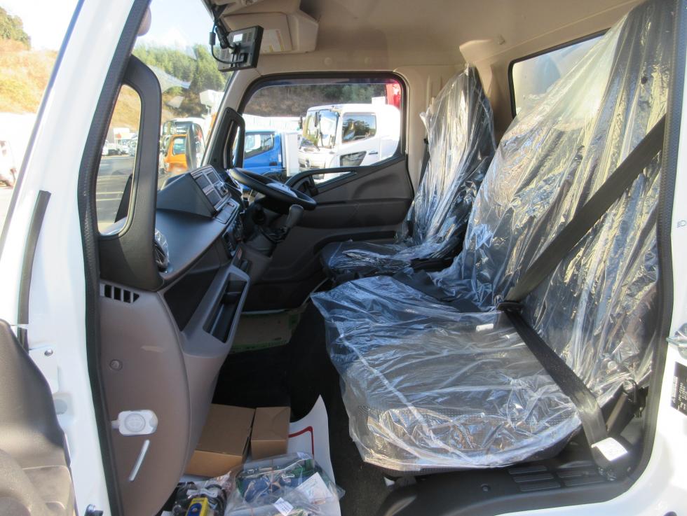 三菱 バン 小型  2PGーFEB80 19枚目