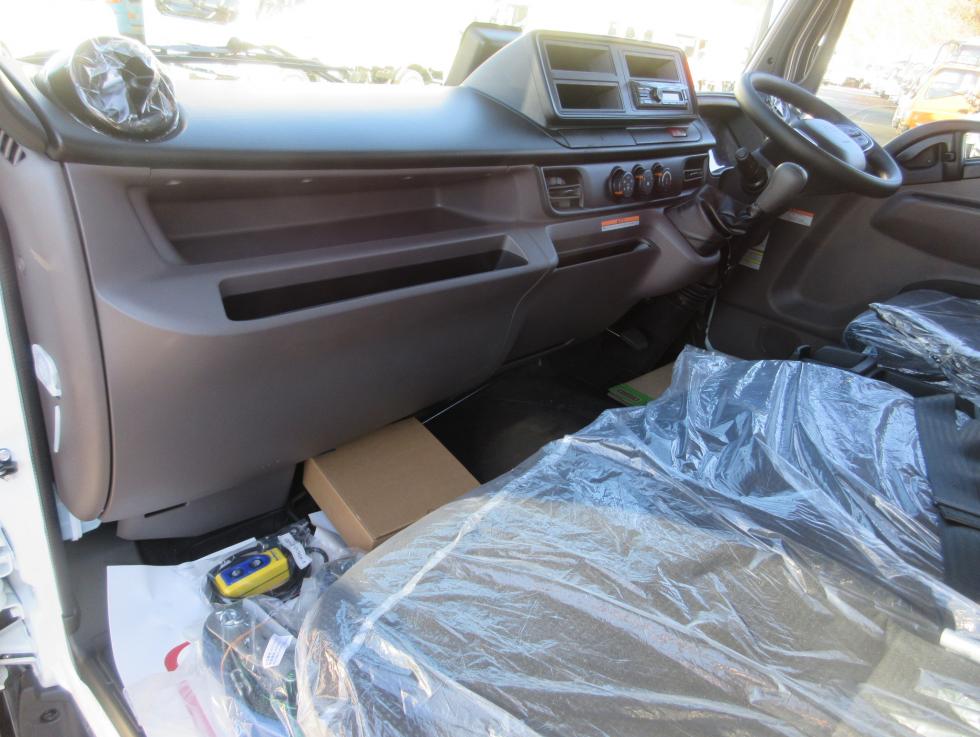 三菱 バン 小型  2PGーFEB80 20枚目