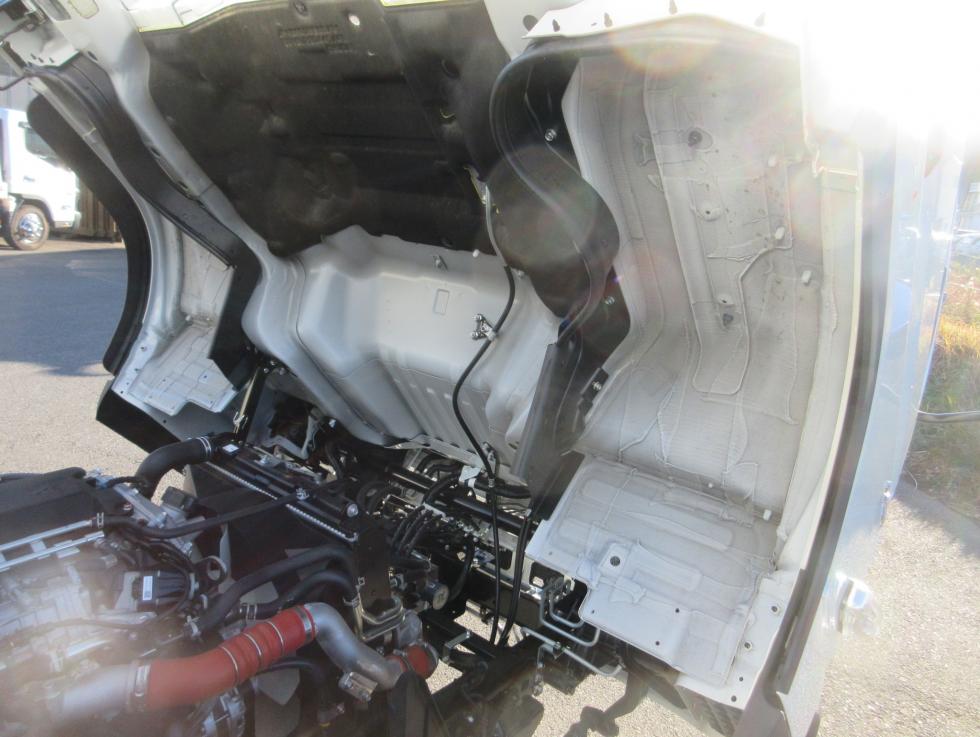 三菱 バン 小型  2PGーFEB80 49枚目