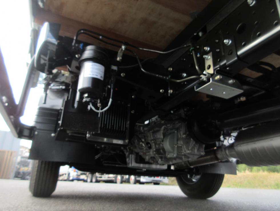 三菱 平ボデー・Wキャブ・シャーシ 小型 令和7年11月 2PGーFEB90 39枚目