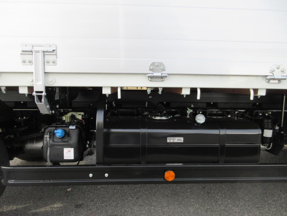 三菱 平ボデー・Wキャブ・シャーシ 小型 令和7年11月 2PGーFEB90 32枚目