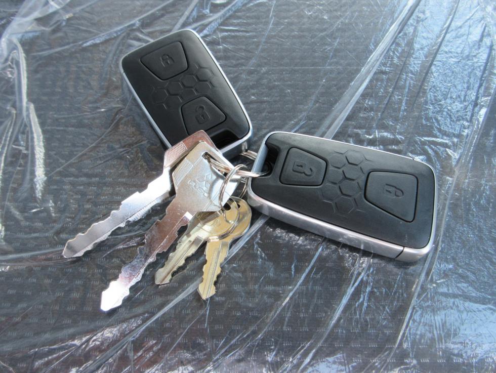 三菱 ウィング 小型 令和7年11月 2PGーFEB90 18枚目