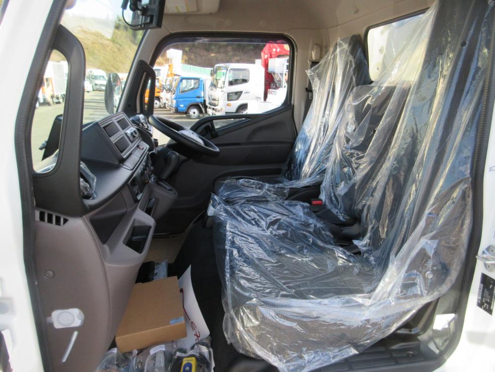 三菱 バン 小型 令和7年11月 2RGーFEAV0 19枚目