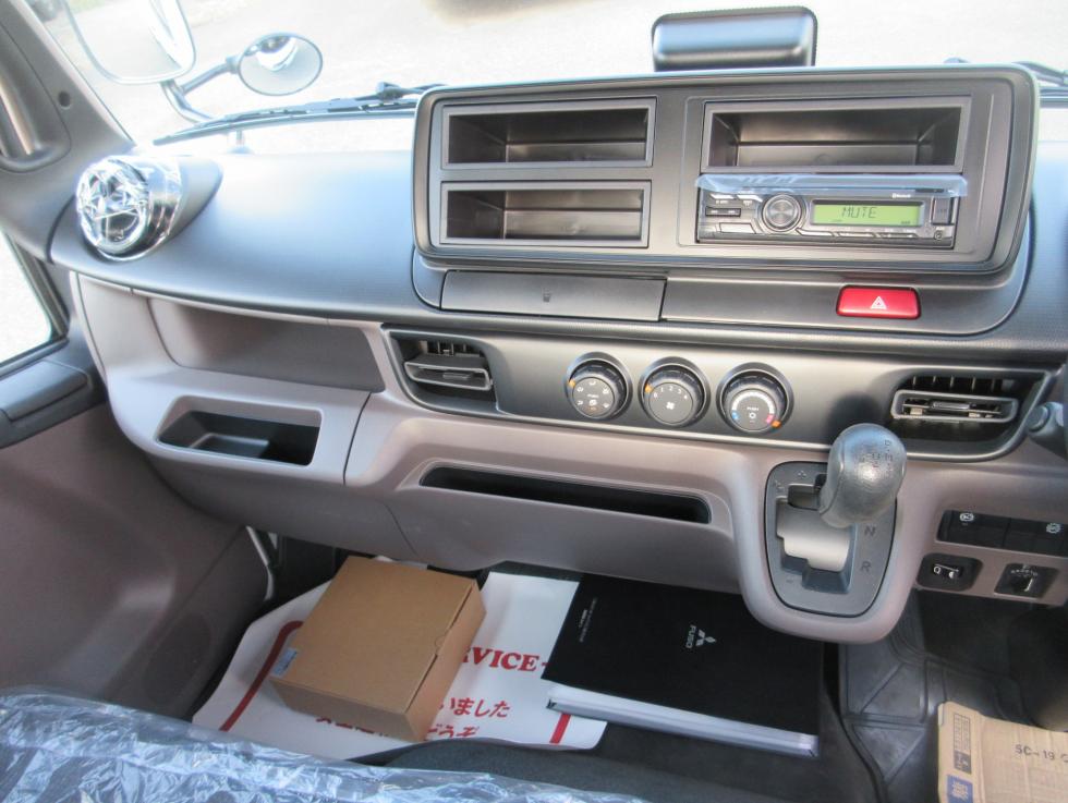 三菱 平ボデー・Wキャブ・シャーシ 小型 令和7年11月 2RGーFBAV0 12枚目