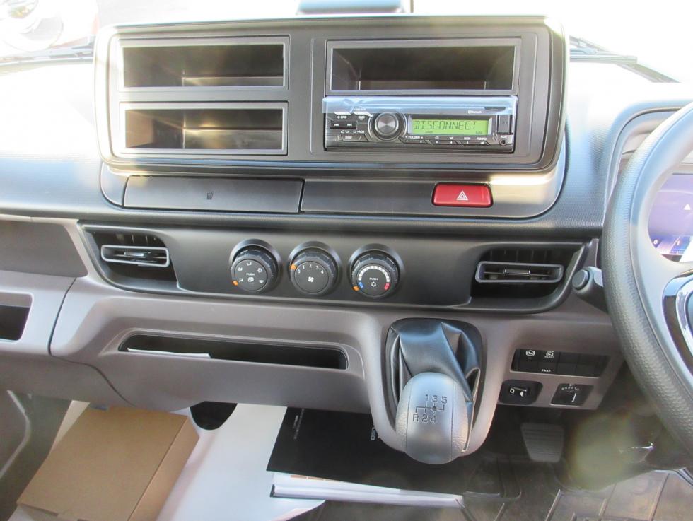 三菱 平ボデー・Wキャブ・シャーシ 小型 令和7年11月 2RGーFBAV0 13枚目