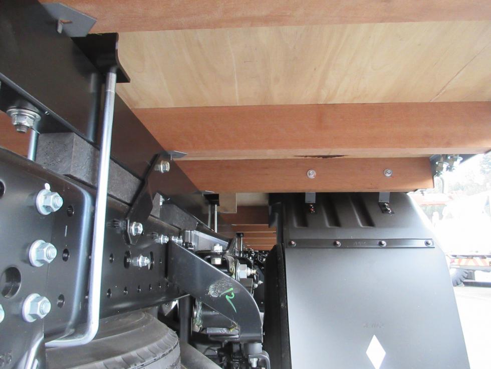 三菱 平ボデー・Wキャブ・シャーシ 小型 令和7年11月 2PGーFEB90 32枚目