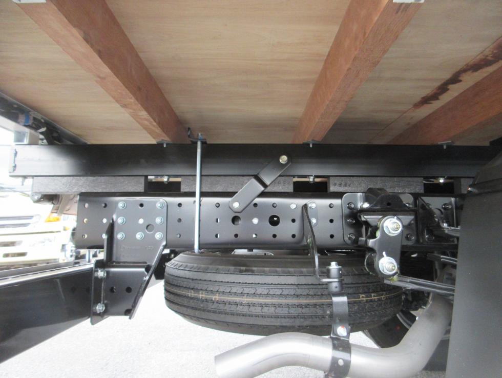 三菱 平ボデー・Wキャブ・シャーシ 小型 令和7年11月 2PGーFEB90 33枚目