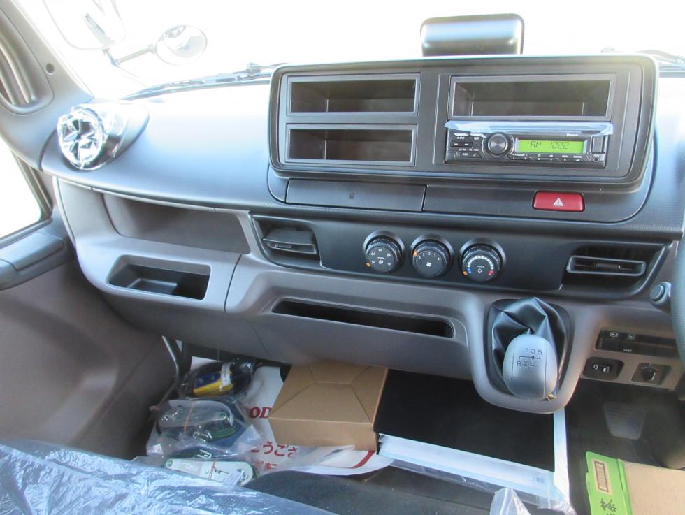 三菱 バン 小型 令和7年11月 2RGーFEAV0 12枚目