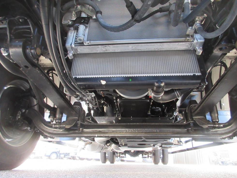 三菱 平ボデー・Wキャブ・シャーシ 中型  2KGーFK65F 36枚目