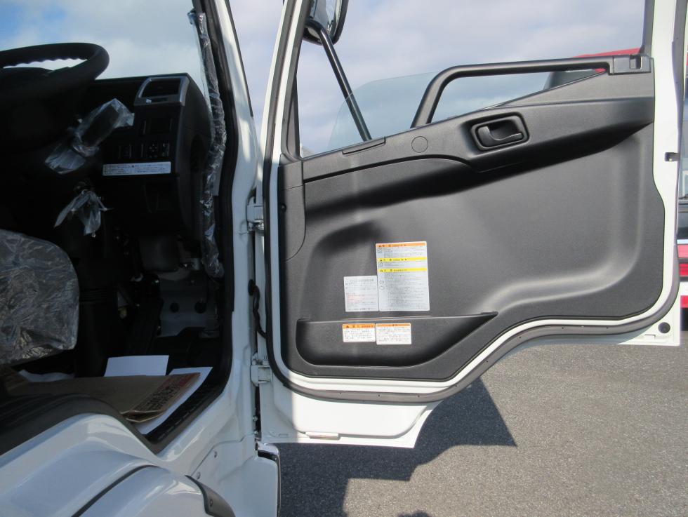 三菱 平ボデー・Wキャブ・シャーシ 中型  ◆商談中◆　2KGーFK65F 8枚目